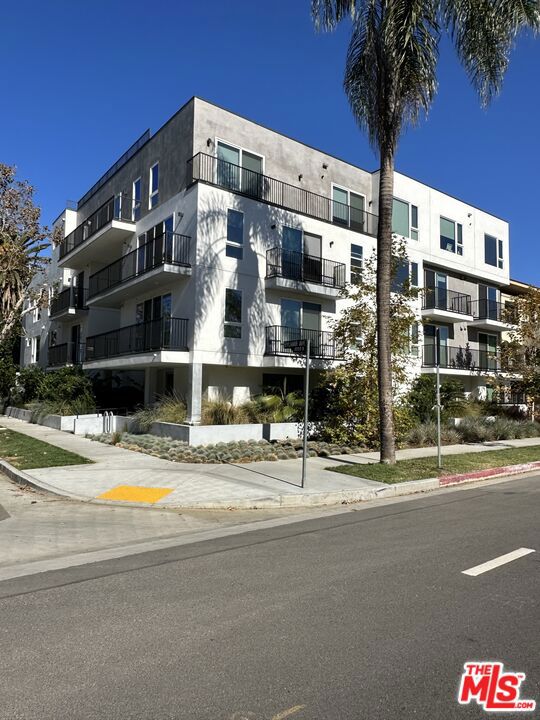 One of a Kind Rooftop Penthouse. Latest and Greatest addition to Sherman Oaks. Boutique Building Offering only 3 and 4 Bedroom units with extra Large floorplans. This Top Floor unit offers 3 Bedrooms with 1865 square feet of living space. Located close to the Westfield Shopping Mall, lovely shops, restaurants, super markets, banks, and trendy and hip establishments. Freeway as well as Ventura Boulevard are close by giving easy access to anywhere you'd like to go. Units come with extra large skylights and windows , contemporary stainless steel Samsung appliances including front loading washer and dryer, Hansgrohe/Toto plumbing fixtures. Flooring is Tasteful gray oak vinyl throughtout the unit (No Carpet). Unit comes with Gray Quartz countertops, european style soft closing modern cabinets, and led lighting throughout the unit including under cabinet lighting in the kitchen. Large Main 1588 square foot Patio in this unit offers plenty of outdoor space overlooking trees and landscaping and unobstructed views of the San Fernando Valley. Sit Back and Relax in Large Spa Hot Tub included in Main Patio. Additional large balconies offer plenty of Outdoor Space surrounding the unit and offering outdoor space from every bedroom. Renter / Renter's Agent to verify exact square footage.