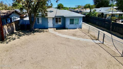 Photo of 43442 6th St, Lancaster, CA 93535 (MLS # SR25243832) Photo of 43442 6th St, Lancaster, CA 93535 (MLS # SR25243832)
