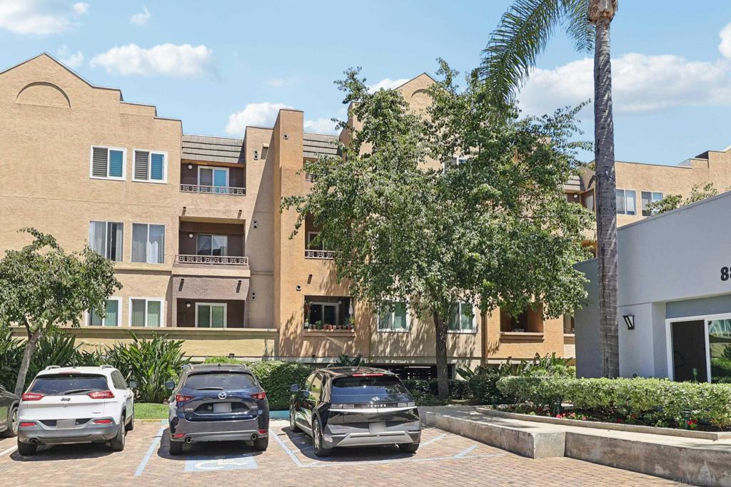 3520 Lebon Dr. 5223