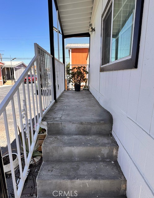 15325 Orange Ave, D8