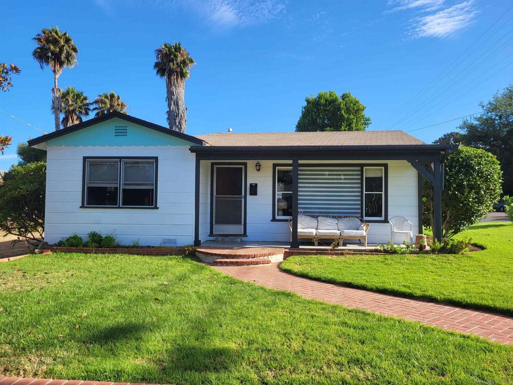 FURNISHED Carlsbad home available for lease with great proximity to the beach and village. Located in a quiet neighborhood this home features a spacious front and backyard as well as a fully fenced area for pets. 30 day (or longer) short term lease is desired. Large 1/3 acre lot in Old Carlsbad Quiet neighborhood with Beautiful large front yard Parking available for RV Travelers.