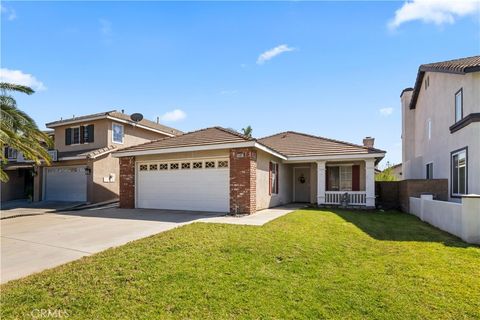 Photo of 15001 Roundup Ln, Fontana, CA 92336 (MLS # CV26077131)