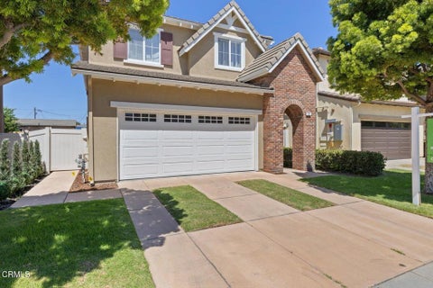 Photo of 241 Bishop Way, Oxnard, CA 93033 (MLS # V1-38208)