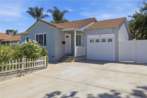 Photo of 5932 Balcom AVE, Encino, CA 91316 (MLS # GD26096461)