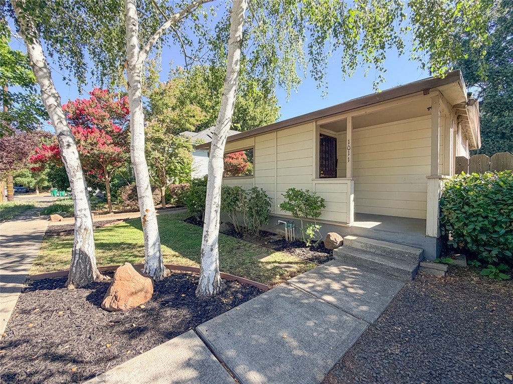 1011 Normal Avenue