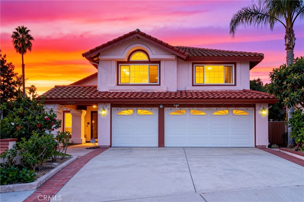 24301 Sunnycrest Court