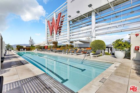 Photo of 6250 Hollywood Blvd Blvd #9E, Hollywood, CA 90028 (MLS # 25600249)