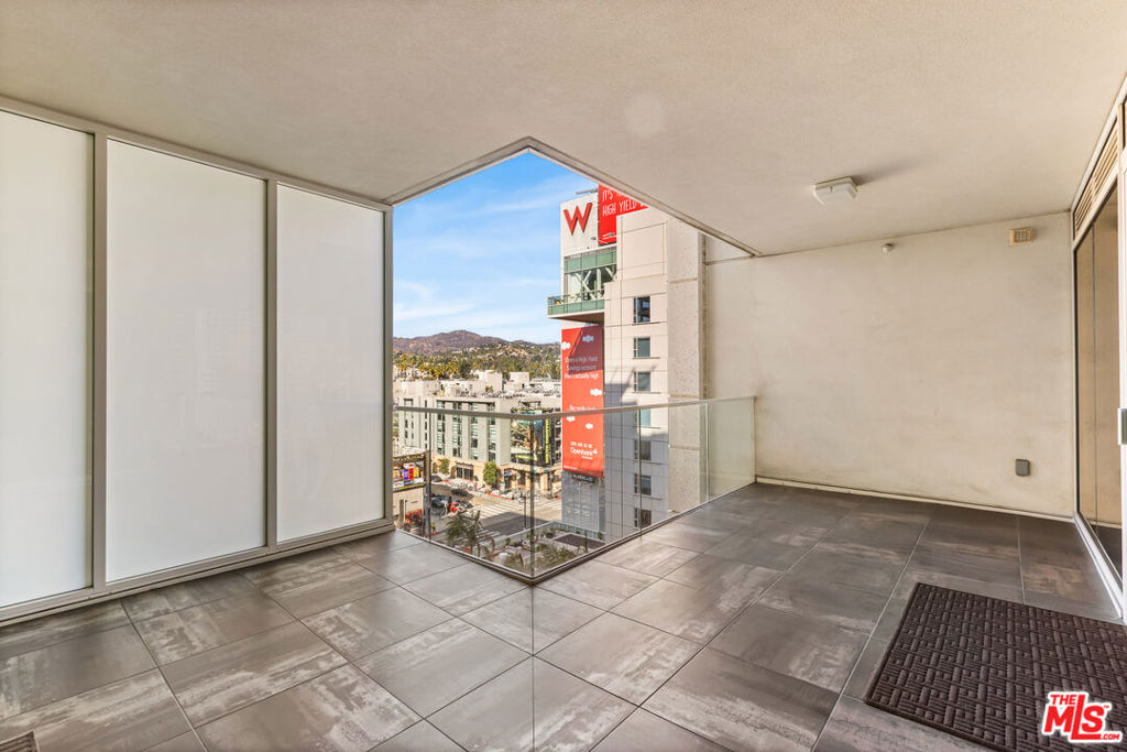 6250 Hollywood Blvd 9E