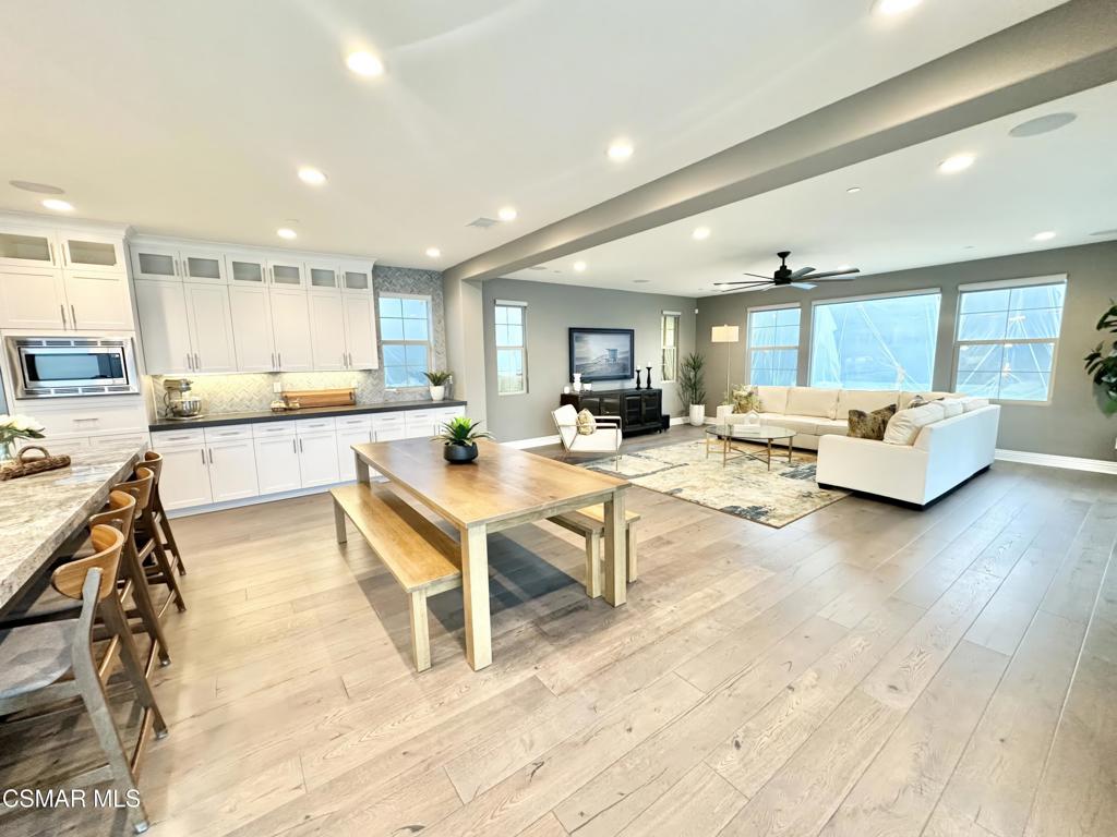 1323 Arroyo View Street