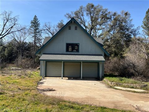 Photo of 5643 Darrah Rd Rd, Mariposa, CA 95338 (MLS # MP26023736)