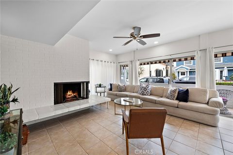 Photo of 119 Ruby Avenue, Newport Beach, CA 92662 (MLS # NP25049137)