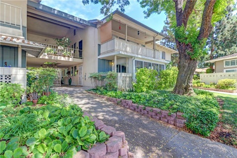 Photo of 8 Via Castilla #H, Laguna Woods, CA 92637 (MLS # OC26189538)