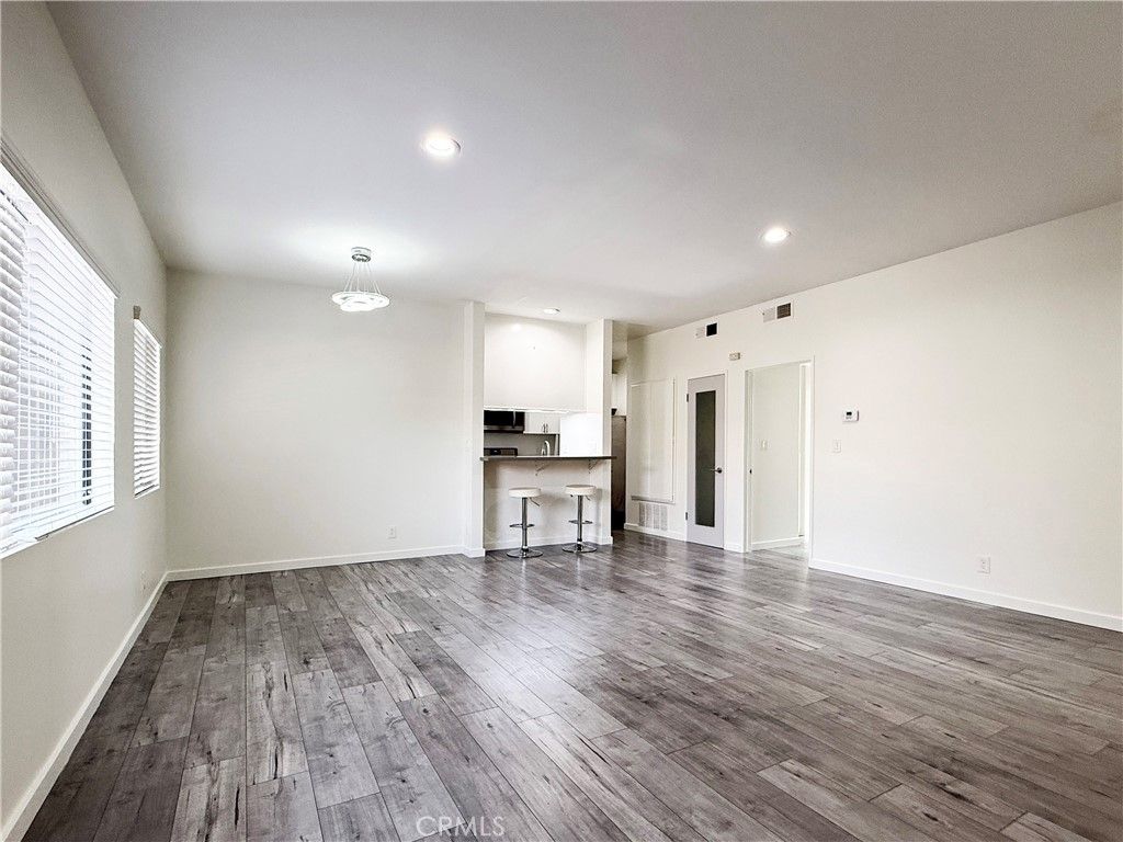 Photo of 424 S Westmoreland Avenue #306, Los Angeles, CA 90020 (MLS # OC26022736)