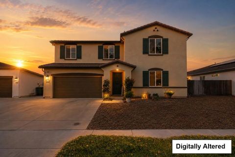Photo of 2042 Michelle Street, Los Banos, CA 93635 (MLS # ML82047639)