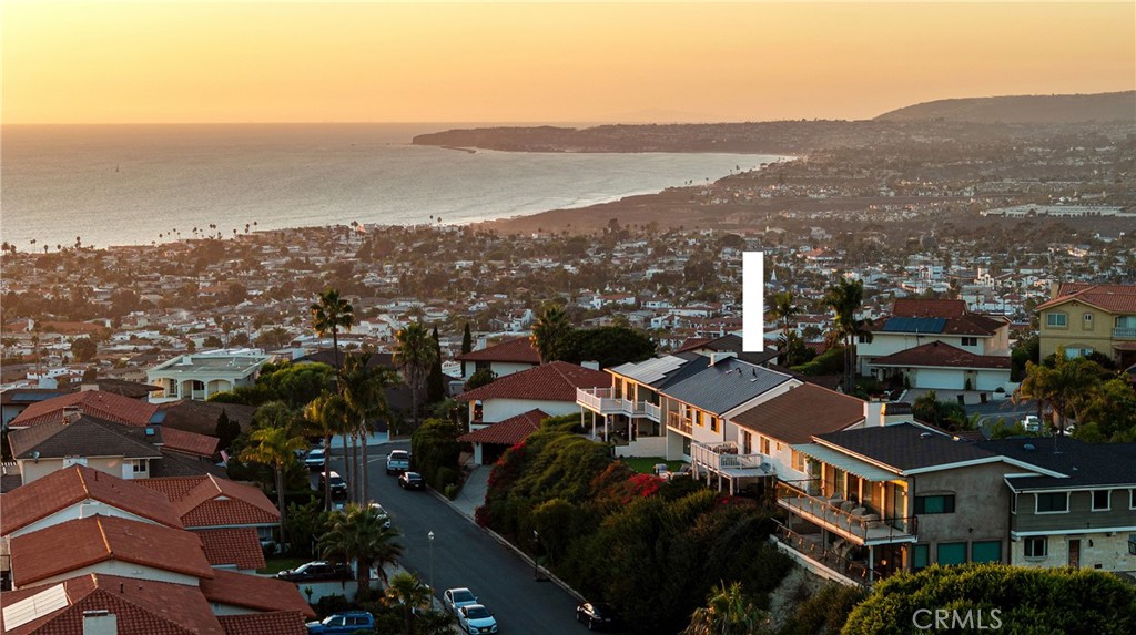 1205 Via Catalina