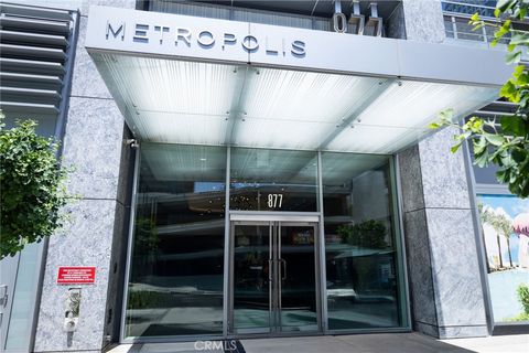 Photo of 877 Francisco Street #1105, Los Angeles, CA 90017 (MLS # CV25274456)