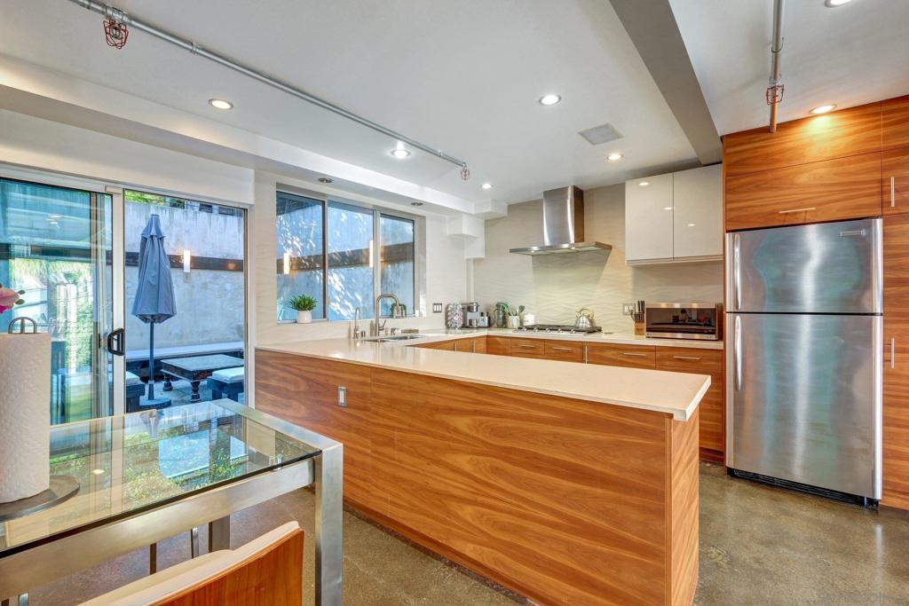 6920 Treasure Trail