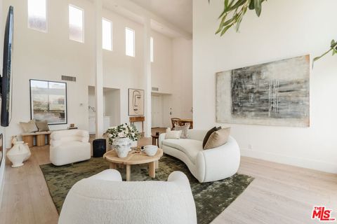 Photo of 1277 S Beverly Glen Boulevard #408, Los Angeles, CA 90024 (MLS # 25603013)