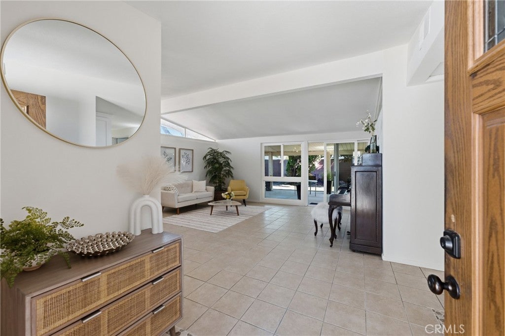 1049 E Walnut Creek Parkway