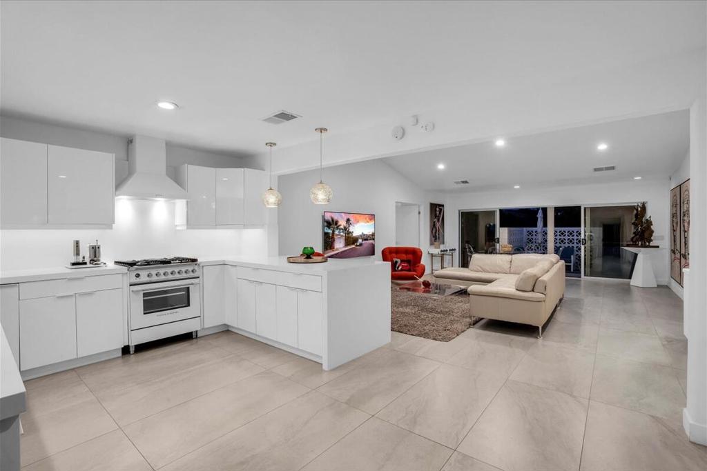 Cathedral City Cove - Residential