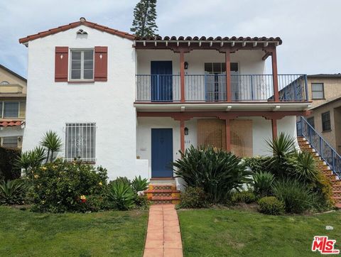 Photo of 1612 Glendon Avenue, Los Angeles, CA 90024 (MLS # 26733523)