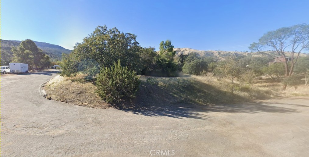 215 N Salaine Drive