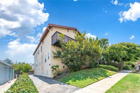 Photo of 10706 Ohio AVE, Los Angeles, CA 90024 (MLS # OC26181336)