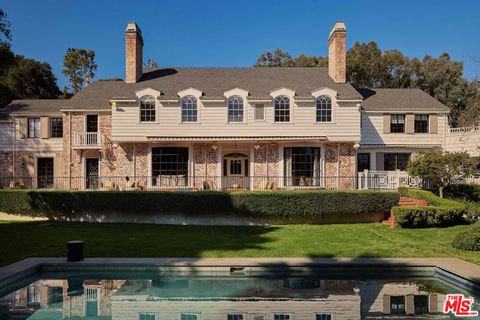 1141 Maroney Lane Pacific Palisades CA 90272