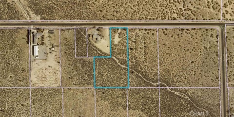 Photo of 0 Avenue Q, Palmdale, CA 93591 (MLS # SR26220666)