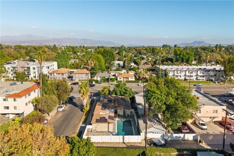 Photo of 6059 Woodman Avenue, Van Nuys, CA 91401 (MLS # SR26234041)