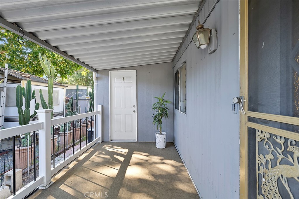 300 E. Arbor Street 12