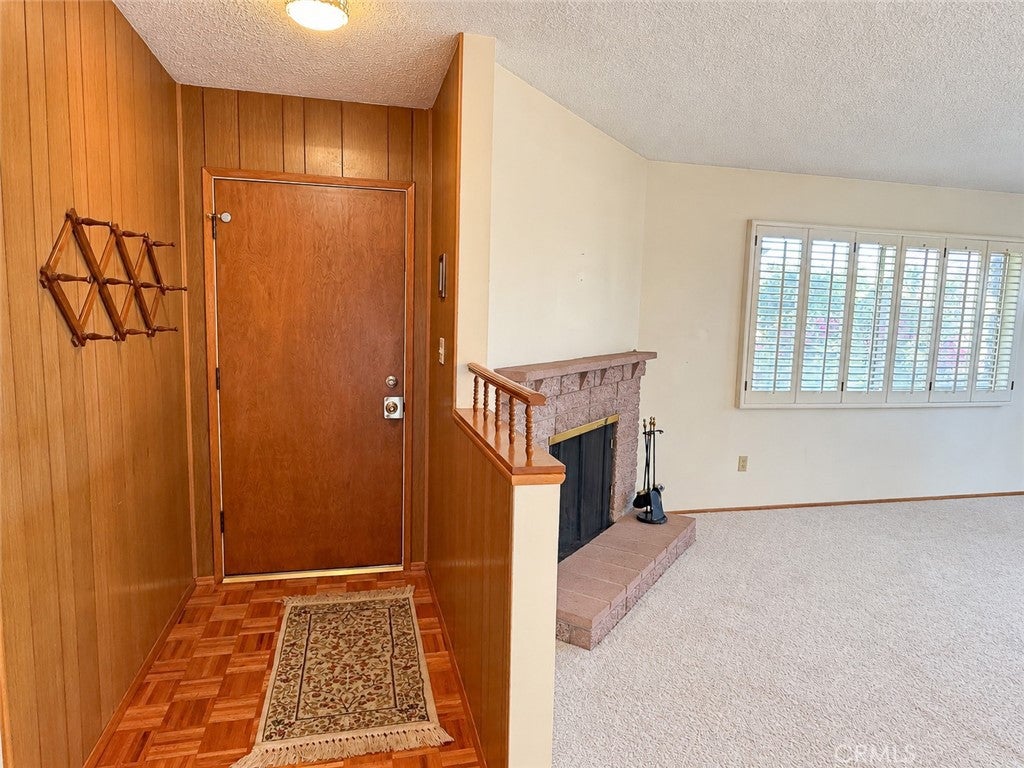 2304 Otto Lane