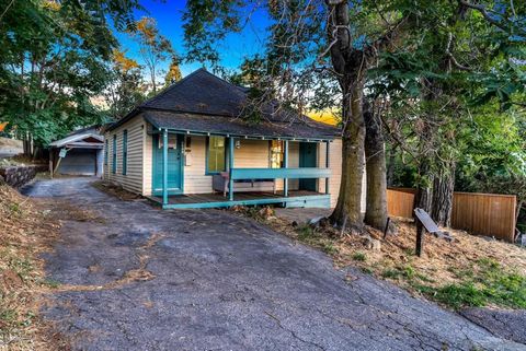 Photo of 2603 C Street St, Julian, CA 92036 (MLS # 260008748SD)