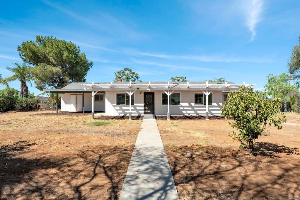 1717 Pine