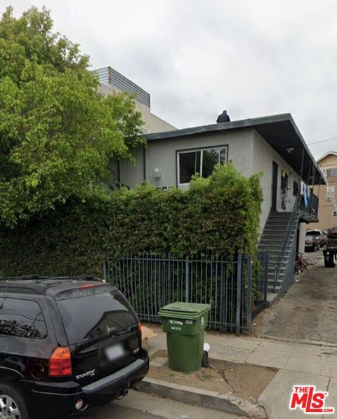 Photo of 3857 Mont Clair Street, Los Angeles, CA 90018 (MLS # 26838979)