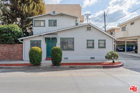 Photo of 11924 Rochester Avenue, Los Angeles, CA 90025 (MLS # 26669337)
