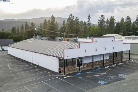 1450 Main St. Weaverville CA 96093