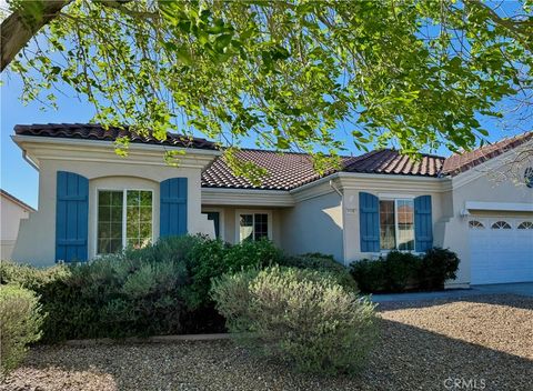 Photo of 11162 Datura Lane, Apple Valley, CA 92308 (MLS # HD26058348)