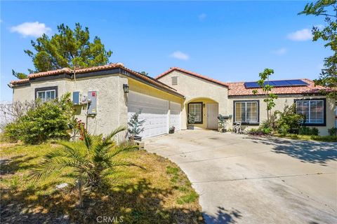 Photo of 6011 Sandpiper Pl, Palmdale, CA 93552 (MLS # CV26087507)