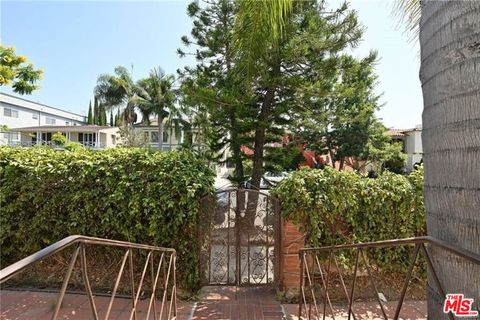 Photo of 7929 Blackburn Avenue, Los Angeles, CA 90048 (MLS # 26747915)