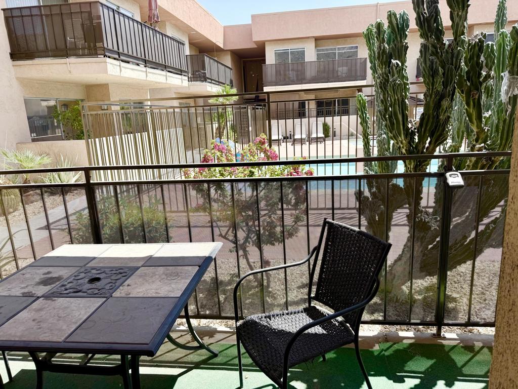 400 N Sunrise Way 104