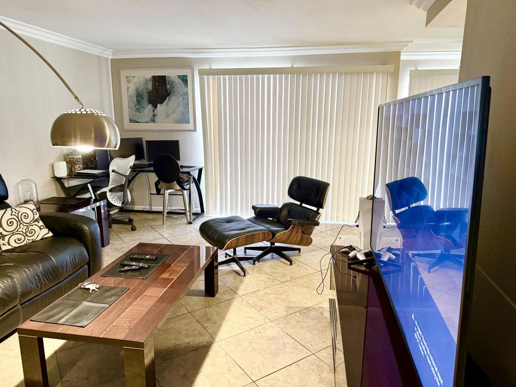 400 N Sunrise Way 104