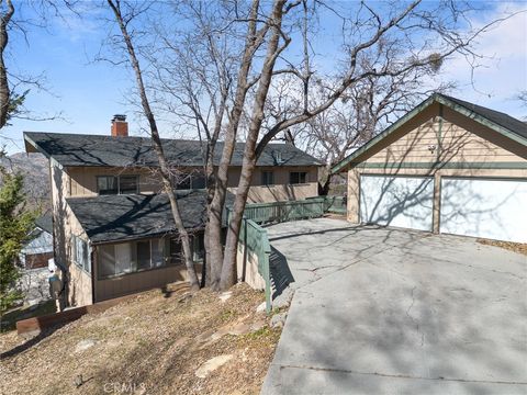 1405 Sequoia Drive Lake Arrowhead CA 92352