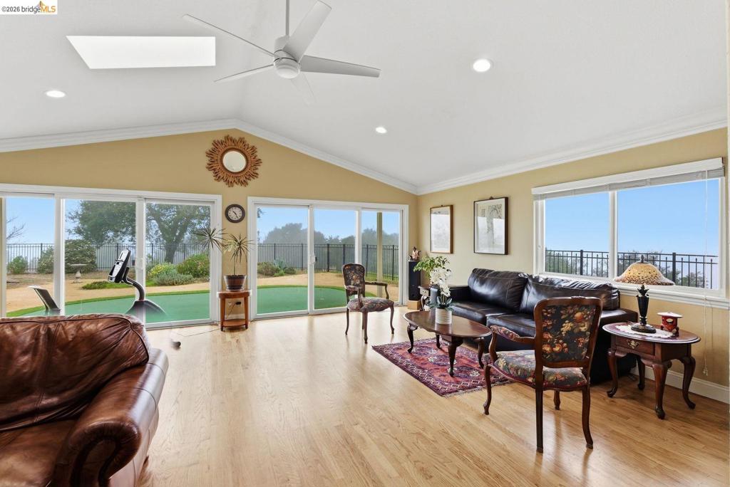 5143 5143 Saddle Brook DR