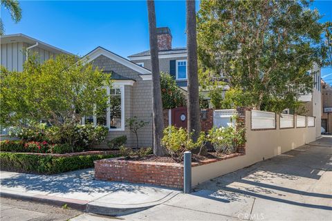 Photo of 33 Palermo Walk, Long Beach, CA 90803 (MLS # PW26044831)