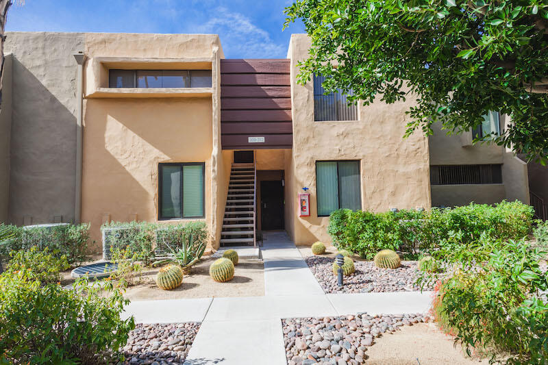 Smoketree Racquet Cl - Residential