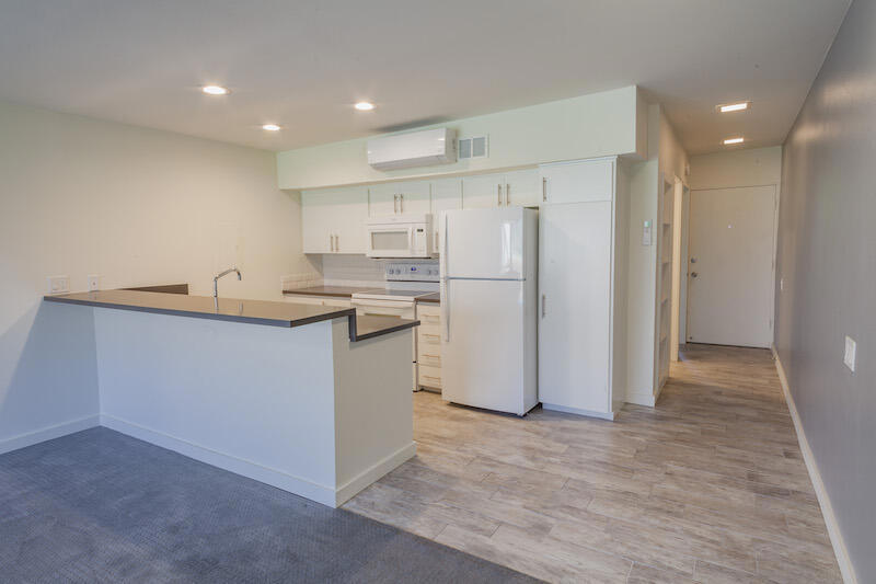 Smoketree Racquet Cl - Residential