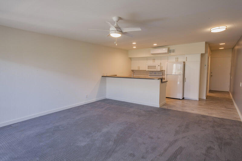 Smoketree Racquet Cl - Residential