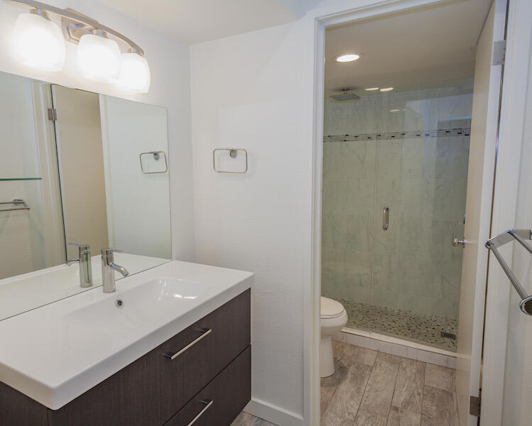 Smoketree Racquet Cl - Residential