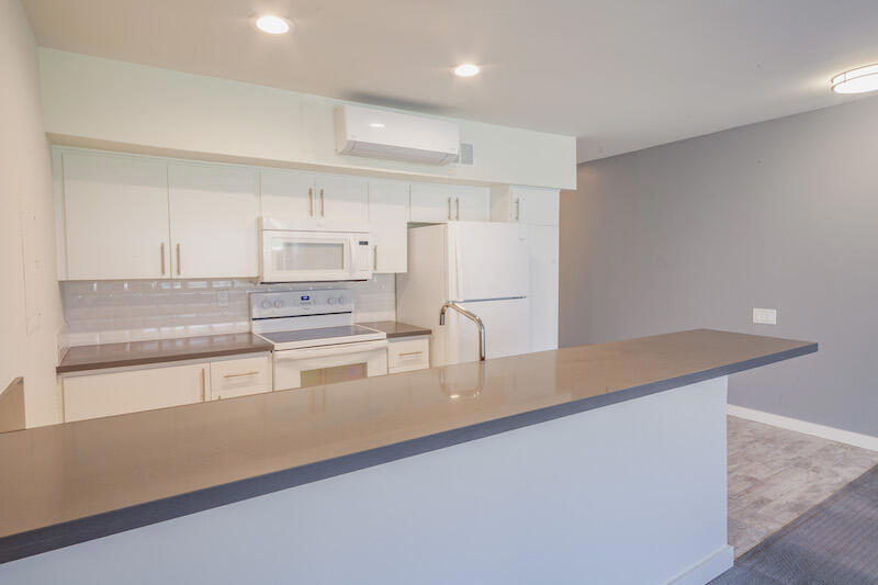 Smoketree Racquet Cl - Residential